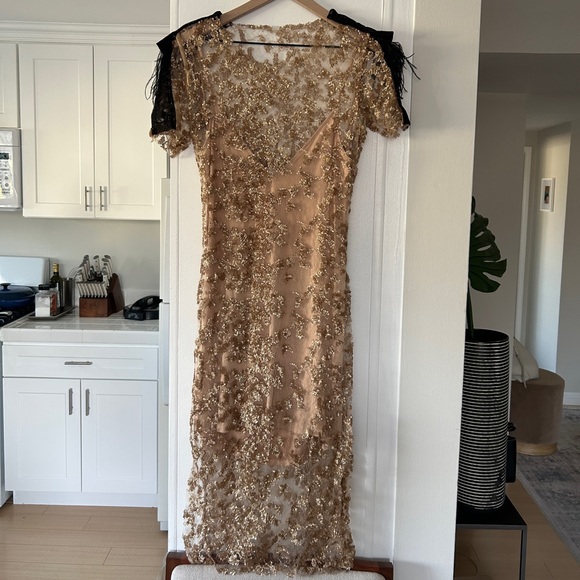 Lahive Gold beaded dress - Picture 1 of 6